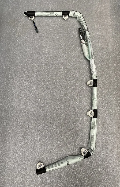 Dak airbag Links  Mercedes GLA W156 model 2014+  A1568600500 A 1568600302