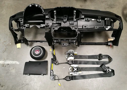 Airbag set Fiat 500 model 2015+ 07356688090 52054422 735626686 07356400040 07356525910 07354528060 07356525890 07354528100 stuur airbag passagiers airbag dashboard gordelspanner set