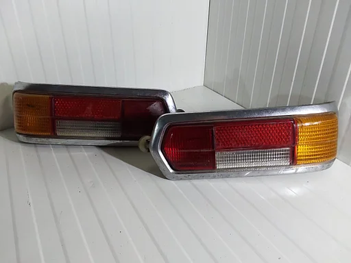 Mercedes achterlichten W108 links en rechts 1088202364