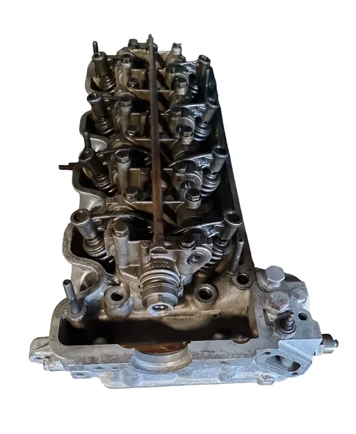 Cilinderkop Mercedes m102 200 injectie w124  / w201 190E 2.0 1020161001
