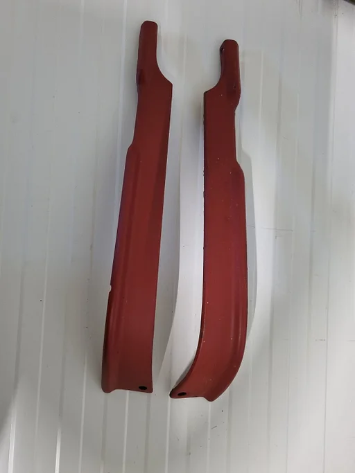 carrosserie afwerkrand onder koplampen Mercedes w107 r107
