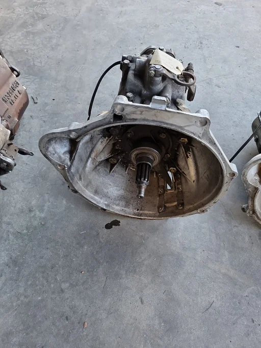 Versnellingsbak handgeschakeld Mercedes w108 w110 w111 w114 1112610501