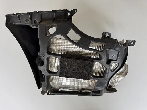 Porsche 997.505.631.03 bumper houder links c4