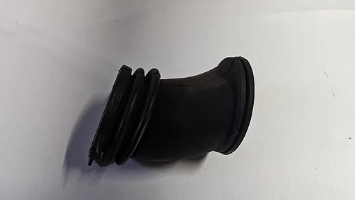 Inlaat slang aanzuigbuis luchtfilter BMW 3 serie E30  M20 6 cyl 13711284607 1284607