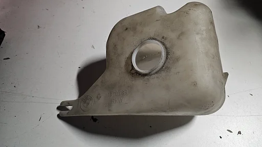 Ruiten sproeier resorvoir BMW 3 serie E30 61661370789 1370789