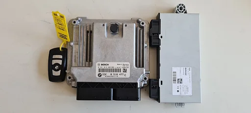 Startset ECU + Contactslot BMW 5 Serie F10 F11 520D motorcode N47 8518477