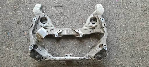 Vooras subframe BMW Z4 E89 6777943
