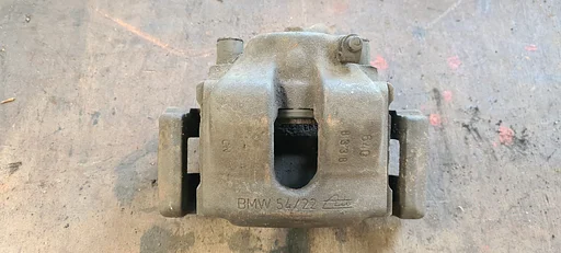 Remklauw remzadel rechts voorzijde BMW 3 serie E36 E46 Z3 E36 Z4 E85 6758114
