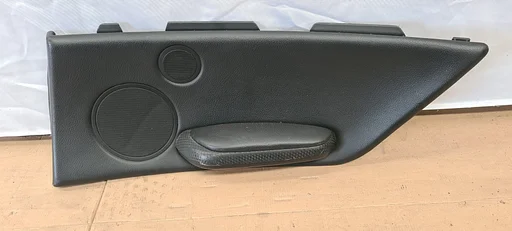 Inzet zijbekleding rechts achter BMW 3 serie E46 Cabrio zwart leder 8233334