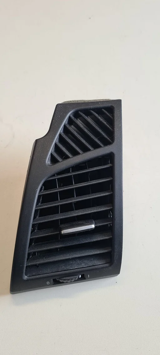 luchtrooster ventilatie dashboard links BMW 1 serie E81 E87 E88 E82 64227059187 7059187
