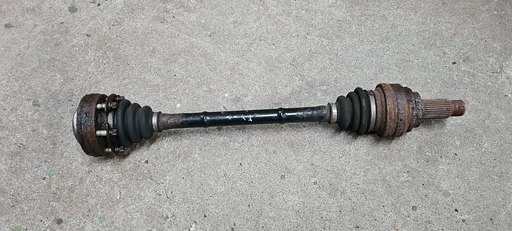 Aandrijfas links BMW 1 / 3  E81 E87 E82 E88 E90 E91 E92 7533449