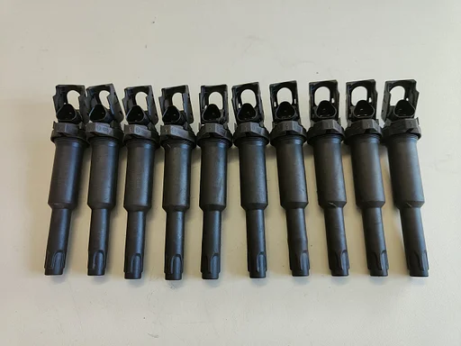 Pen bobine set 8 cilinder N63 ook M5 BMW  5 / 6 / X5 / X6 serie F07 F1x F06 F15 F16  Bosch 0221504467 / 470 /  7551498