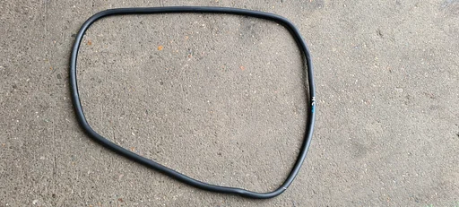 Portier deurrubber achterzijde BMW 5 serie F10 7182287