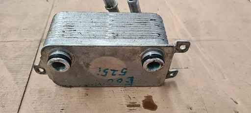 Warmtewisselaar oliekoeler automaatbak BMW 5 / 6 / 7 serie E60 E61 E63 E64 E65 E66 E67 7519213