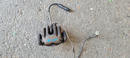 Remklauw remzadel rechts achter BMW 5 / 6 / 7 serie E60 E63 E64 E65 E66 6753680