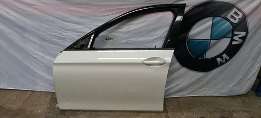 Links Voor deur portier BMW 5 serie  F10 F11 F18  MINERALWEISS A96