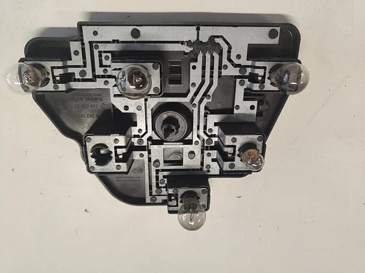 Lamp fitting links achter BMW 5 serie E39 Sedan model voor -9/2000 8363565