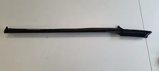 Lijst zijruit achter rechts glanzzwart BMW 3 serie E93 7119098
