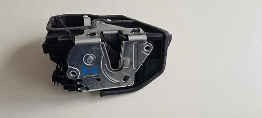 Deurslot rechts achter binnenzijde deur BMW 1 / 3 / 5 serie E8x E9x E6x LCi F2x F3x X1 X3 X5 X6 7229460
