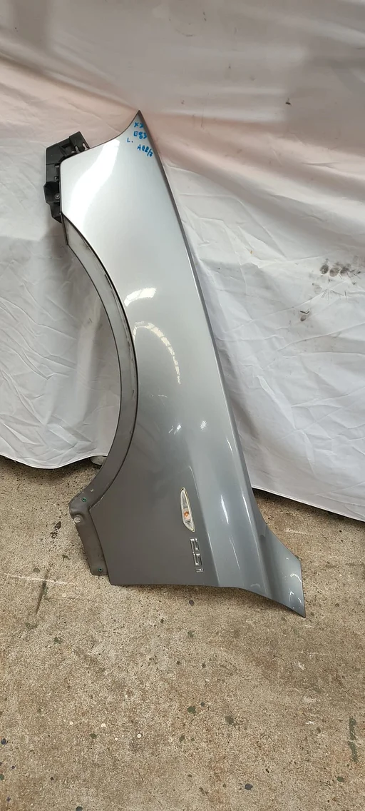 Voorscherm Spatbord Links BMW X3 E83 silbergrau metallic (A08) 3403735