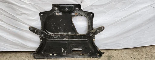 Versterkingsplaat Bodemplaat onderplaat N47N Xdrive 4x4 BMW  1 / 2 / 3 / 4 serie F20 F21 F22 F30 F31 F34 F32 F36  6860841