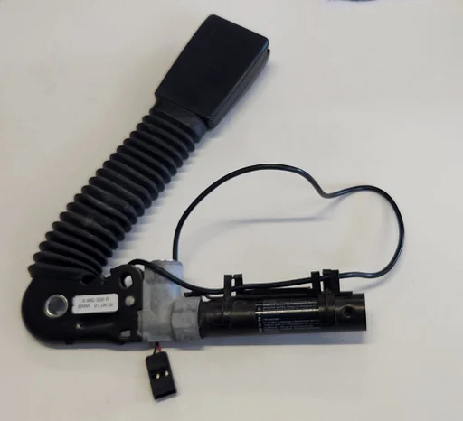 Gordelspanner insteek rechtsvoor BMW 6 serie E63 E64 + LCi 72116982526 6982526