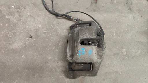 Remklauw remzadel links voorzijde BMW X5 / X6 E70 LCi E71 E72 F15 F16 34116788431 6788431