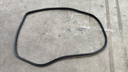 Portier deurrubber links achter BMW X6 serie E71 E72 51767221843 7221843