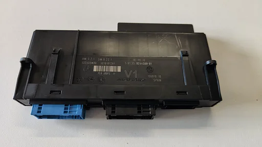 Comfort module Body Control BMW F10 F11  TYPE V1 61359244389 9244389