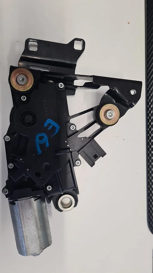 Sluithulpmotor servo slot achterklep raam BMW 5 serie E61 7167223  1397020059