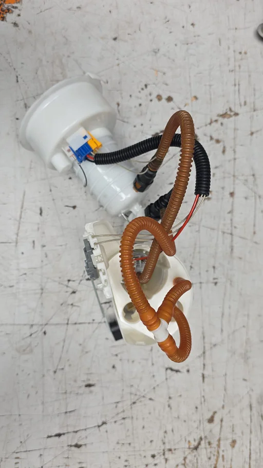 Brandstofpomp Benzinepomp BMW Z4 E85 E86 16117198099 7198099 16117167322 7167322