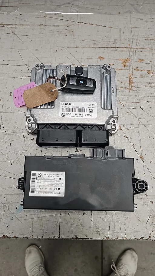 Startset Contactslot + ECU DDE BMW X1 E84 2.0D N47D20C  8580308 61359287535