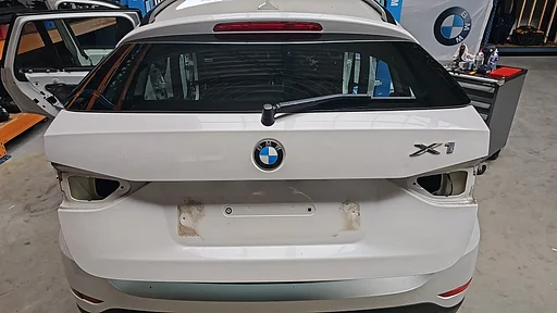 Achterklep kofferklep BMW X1 Serie E84 Mineralweis A96 41002993152 2993152