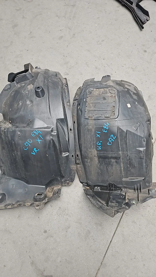 Set Binnenscherm Wielkuip Modderkuip voorzijde BMW X1 serie E84  51712990091 2990091 51712990091 2990091