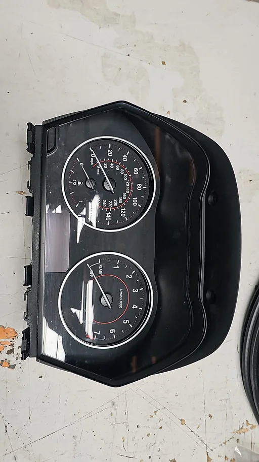 Tellerklok instrumentenpaneel kilometerteller BMW 1 serie F2x 1912952 62109287465  62108794221 8794221