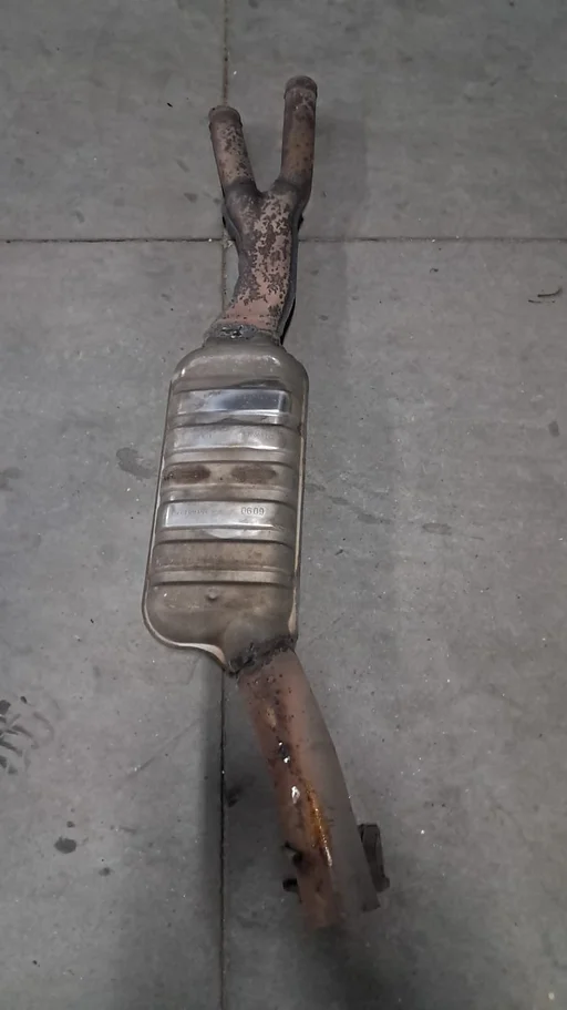 Uitlaat midden demper N53 BMW 5 serie E61 7568621 7 18307560567