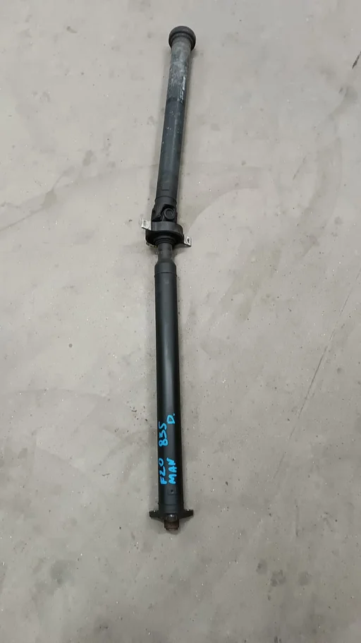 Cardanas handgeschakeld B37D15A BMW 1 Serie F20 F21  26108641835 8641835