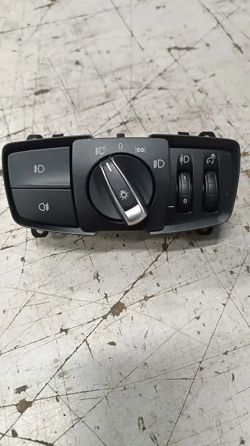 Lichtschakelaar BMW 1 / 3 / 4 Serie F2x F3x  61319393949 9393949
