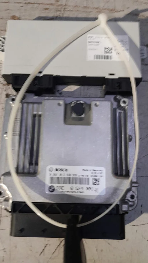 Startset ECU+ Contactslot BMW 5 Serie F10 F11 520D N47 8574091