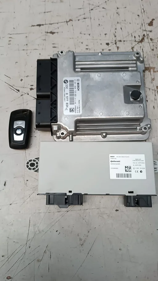 Startset ECU + Contactslot BMW X3 F25 motorcode N57D30A 8577834 61359339274 9339274