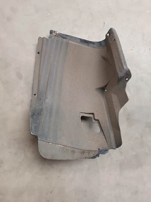 Binnenscherm Wielkuip Modderkuip voorzijde links onder BMW 1 serie E81 E87 51717059375 7059375