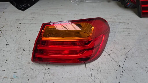 Achterlicht rechts op scherm BMW 4 Serie F32 F33 F36 F82 F83 63217296098 7296098