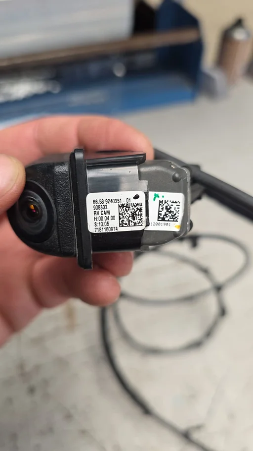Achteruitrijcamera in kofferklep BMW 1 / 2 / 3 / 4 / 5 / 7 / X1 / X3 / X5 / X6 serie F01 F02 F03 F04 F07 F1x F2x F3x F8x E7x E84 66539240351 9240351