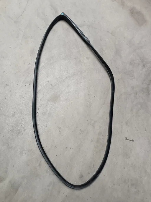 Portier deurrubber rechts voorzijde BMW 4 serie F32 F82 + LCi 51767279742 7279742 51767369304 7369304