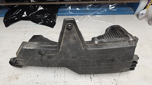 Luchtfilterhuis B47 BMW 1 / 2 / 3 / 4 serie F2x F3x 13718578649 8578649