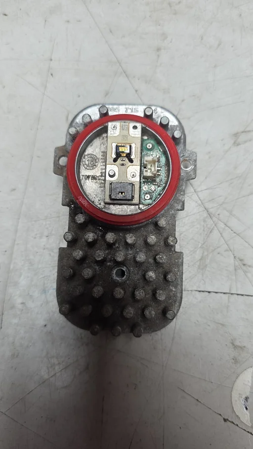 Koplamp LED Module BMW 3 / 4 / 6 / X3 / X5 / X6 serie E9x F06 F1x F3x F8x 63117263051 7263051 1305715084