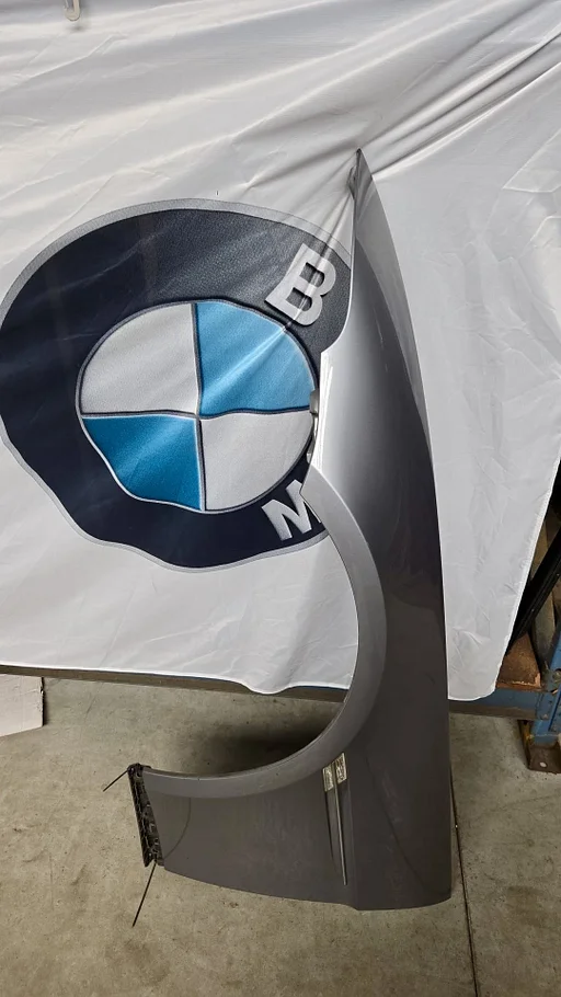 Voorscherm Spatbord linksvoor BMW 6 serie E63 E64 + LCi Silbergrau Met. A08 41357133795 7133795 41357134427 7134427