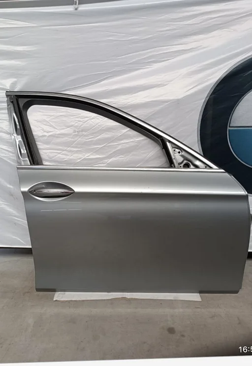 Rechts voor deur portier BMW 5 serie F10 F11 F18 + LCi Spacegrau met. A52 41009628754 9628754