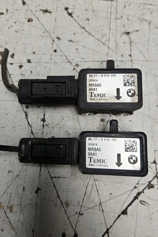 Crash impact sensor set BMW X3 serie E83 65773414122 3414122