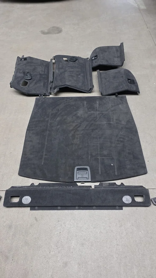 Bekleding set kofferbak bagageruimte antraciet / zwart BMW 5 serie E61 LCI